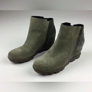Sorel Joan of Arctic II Suede Wedge Gray Sage Size 10 Side Zip Ankle Boots